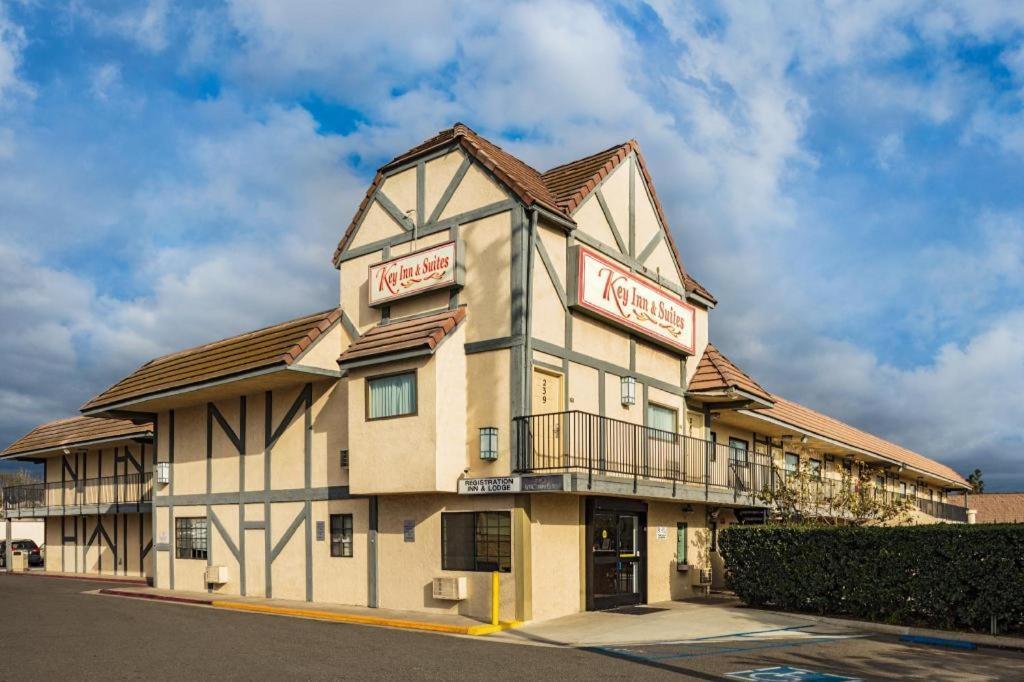 Lemon Heights Inn Tustin Exterior photo
