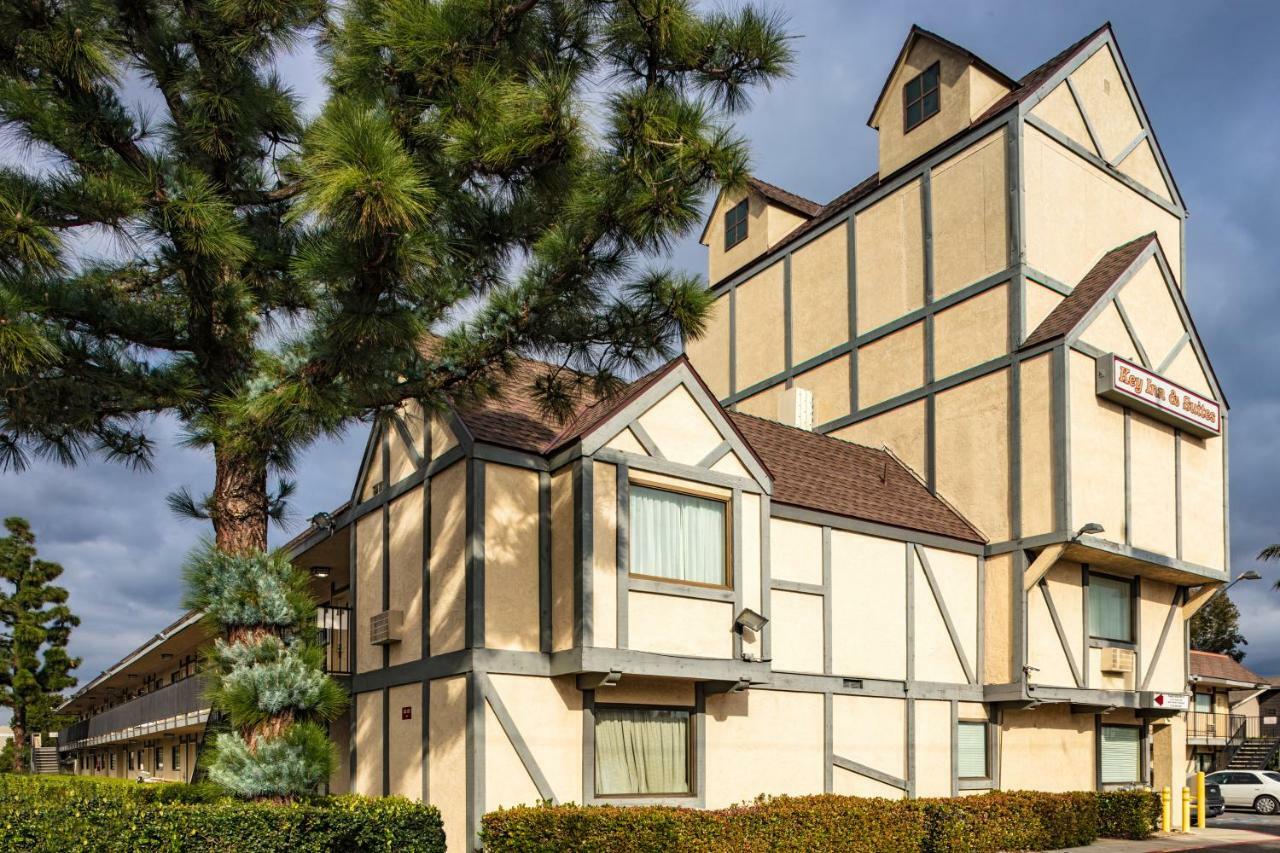 Lemon Heights Inn Tustin Exterior photo